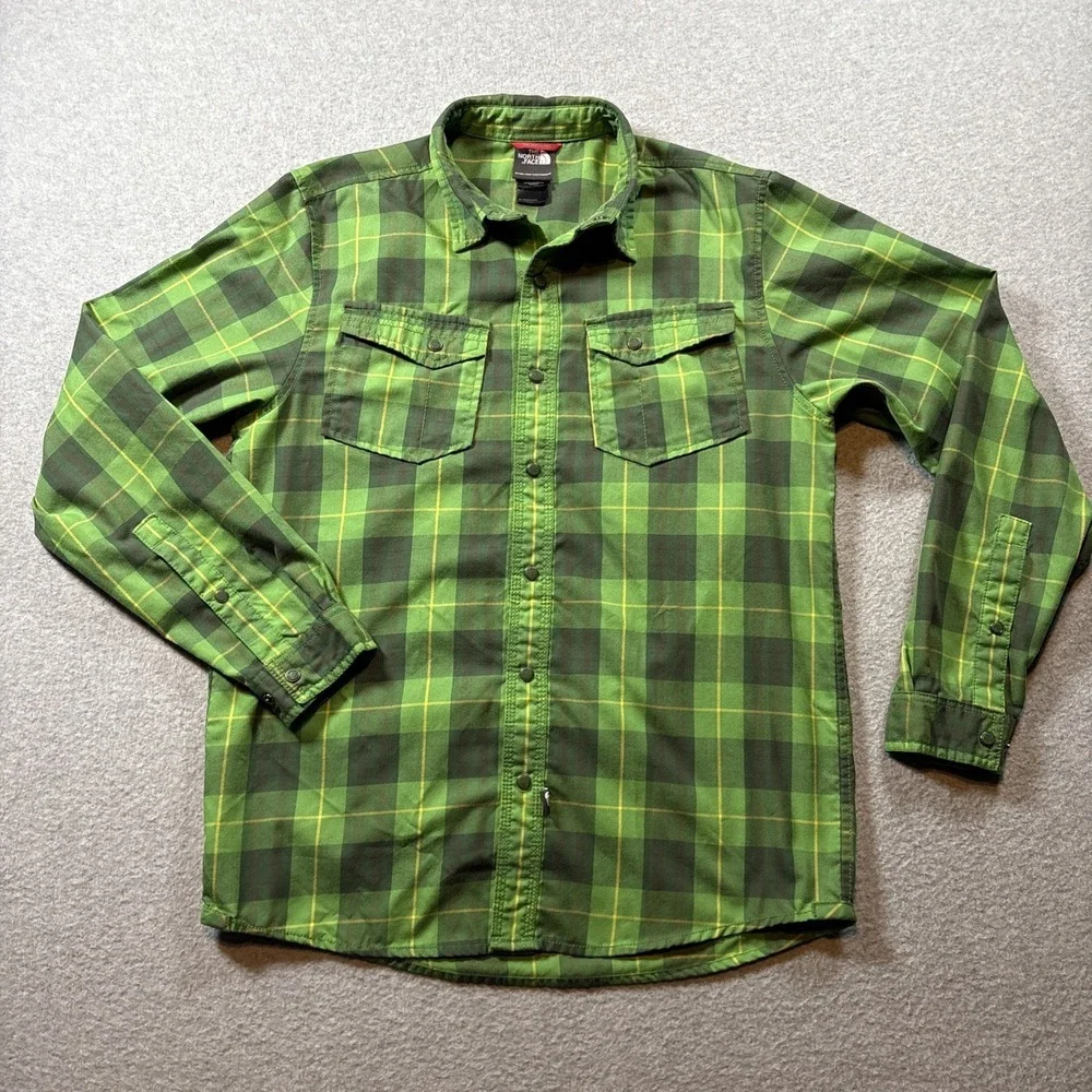 North Face Plaid Snap Button Long Sleeve Button Up Men's S Green 2 Pocket Hiking